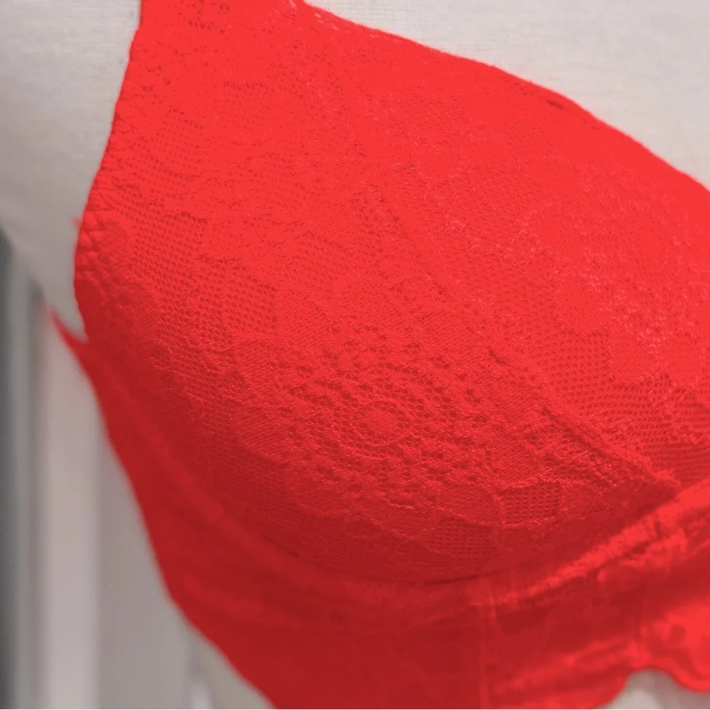 Victoria's Secret PINK Vibrant Orange Lace Push-up Bralatte